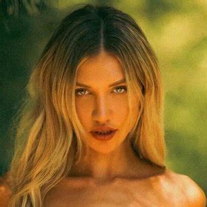 gabby epstein leaks|Gabby Epstein stuns Instagram fans in naked poolside photo